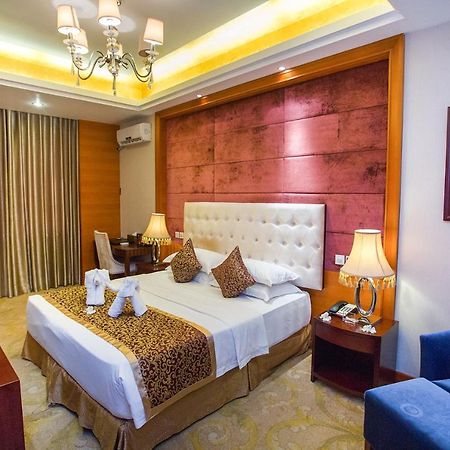 Dork Jumpa Hotel Вьентьян Экстерьер фото