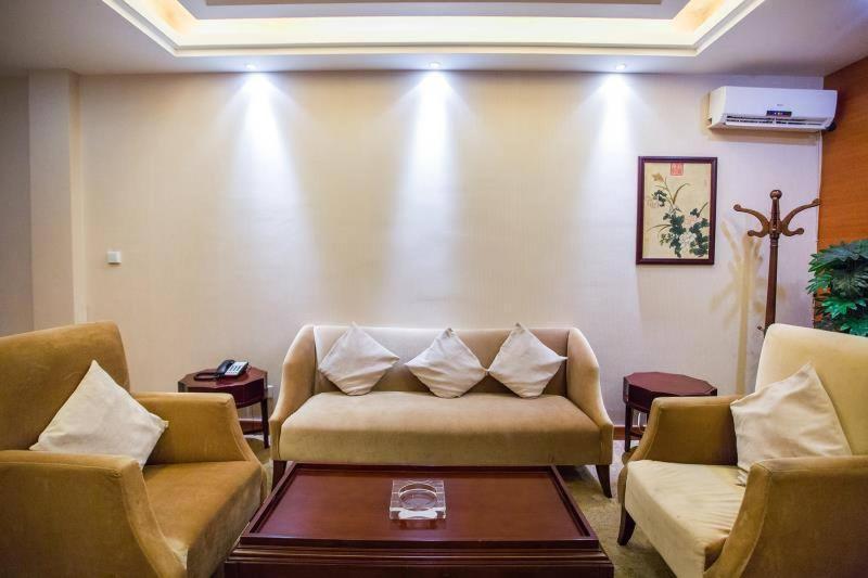 Dork Jumpa Hotel Вьентьян Экстерьер фото