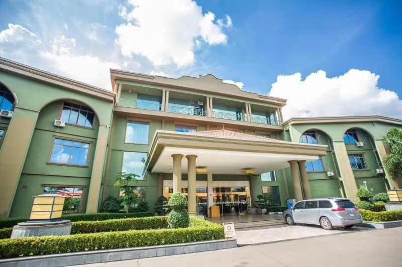 Dork Jumpa Hotel Вьентьян Экстерьер фото