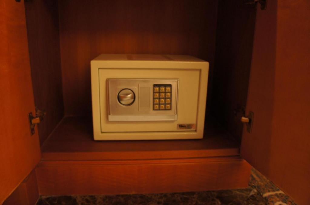 Dork Jumpa Hotel Вьентьян Экстерьер фото