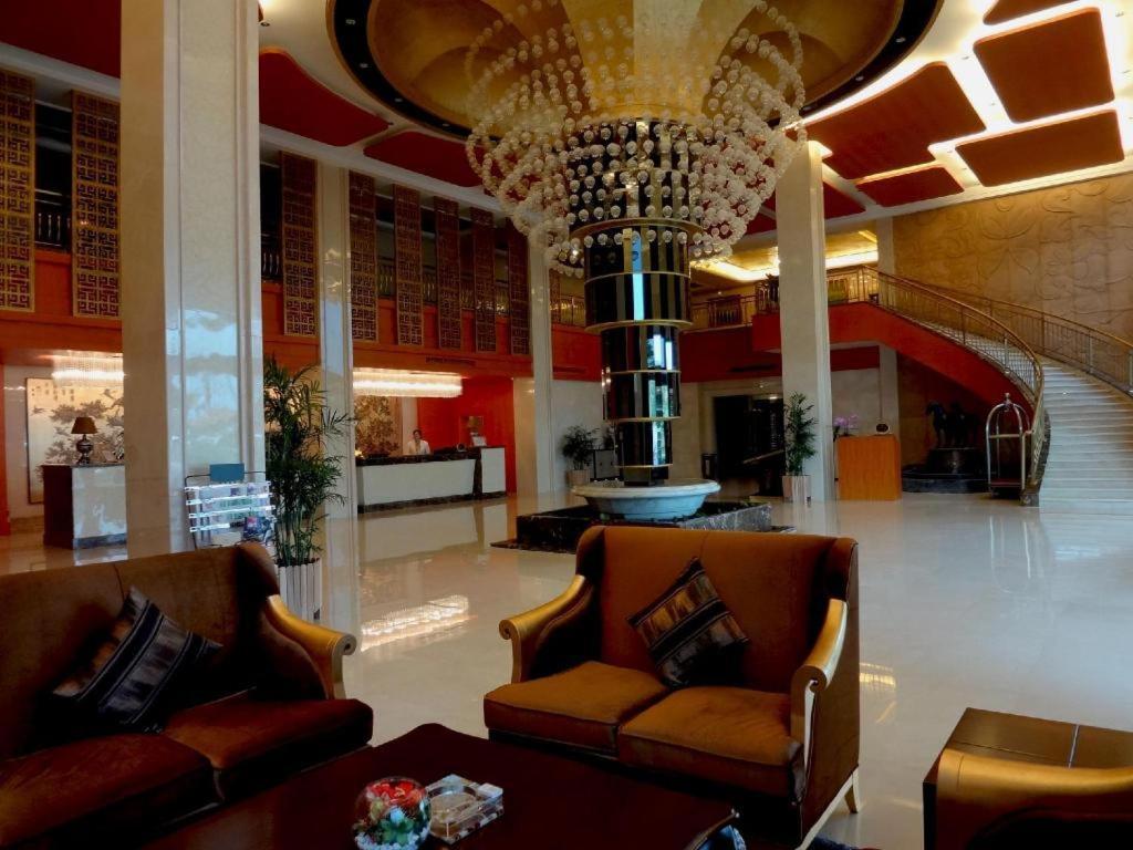 Dork Jumpa Hotel Вьентьян Экстерьер фото